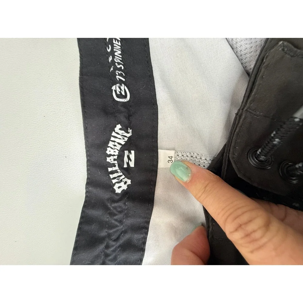 Billabong 73 Spinner Lo Tide Mens Board Shorts Black Striped‎ Size 34 x 8